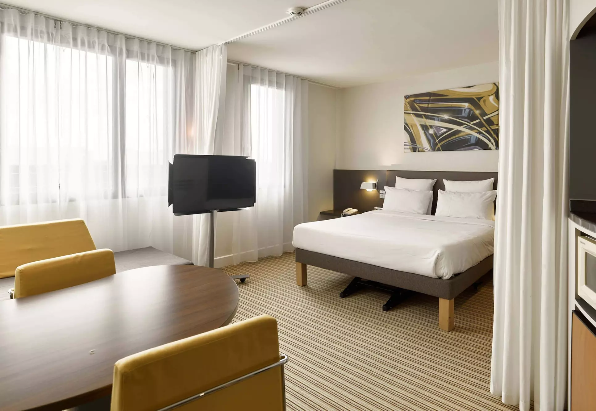 B&B HOTEL Vélizy Est - Primary Image
