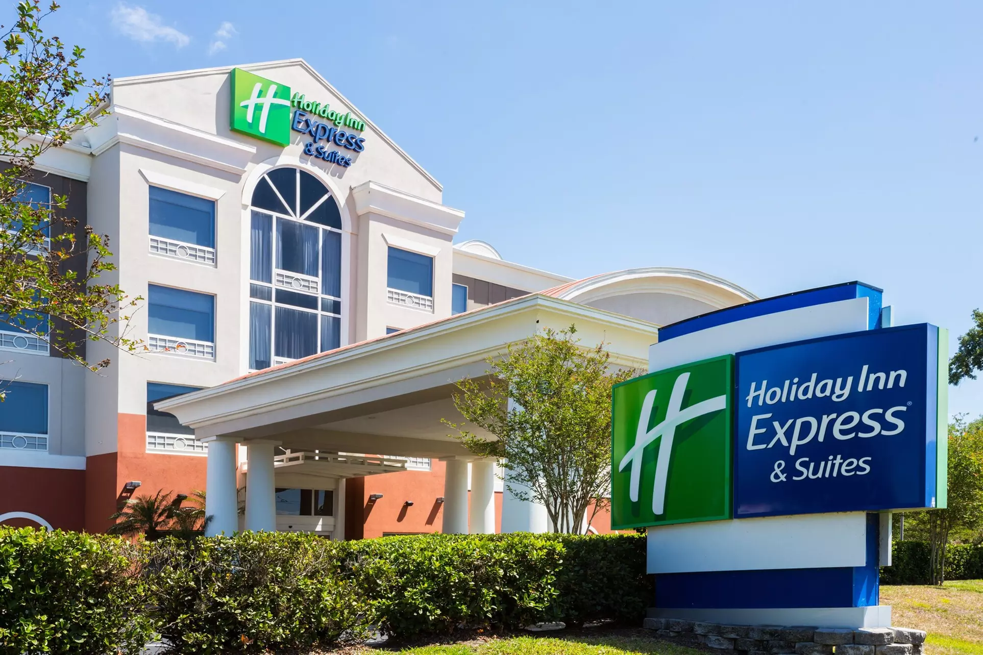 Holiday Inn Express Hotel & Suites Tampa-Fairgrounds-Casino by IHG - Primary Image