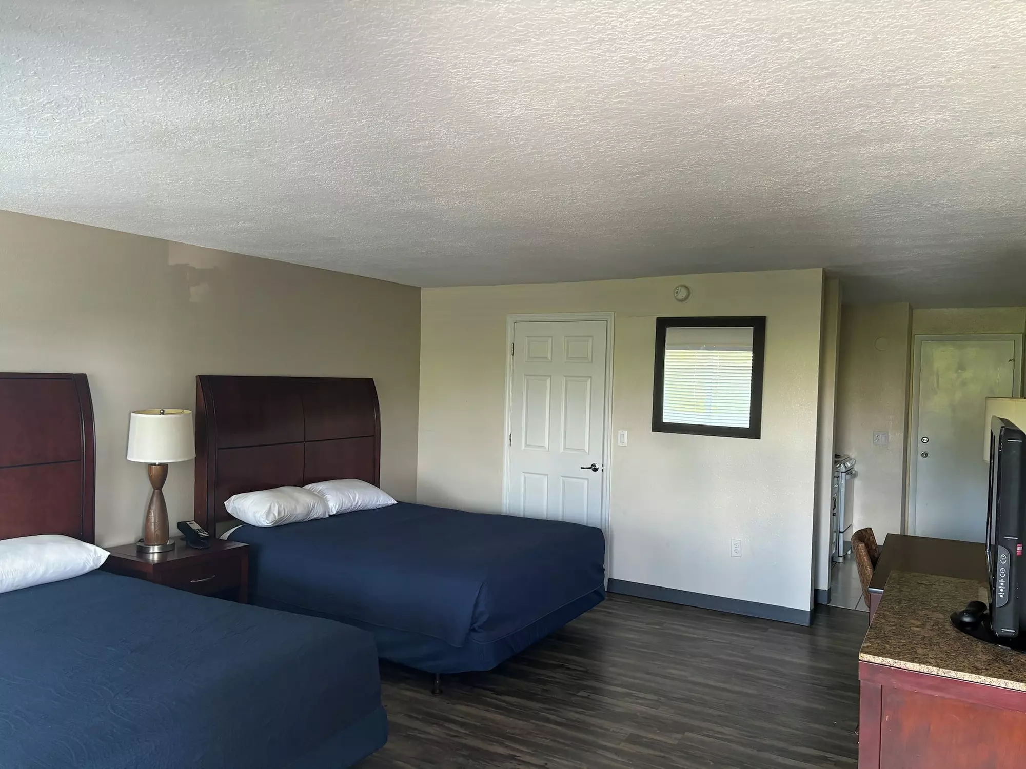 Inn On The Green - Primary Image