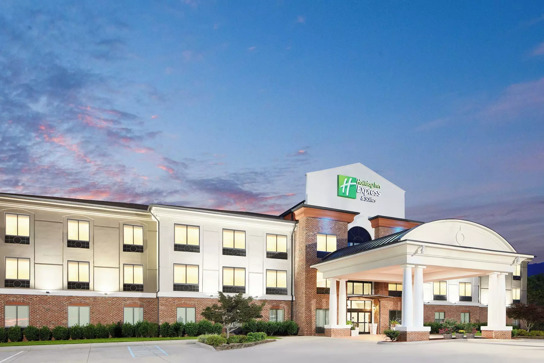 Holiday Inn Express & Suites Salem by IHG - Primary Image