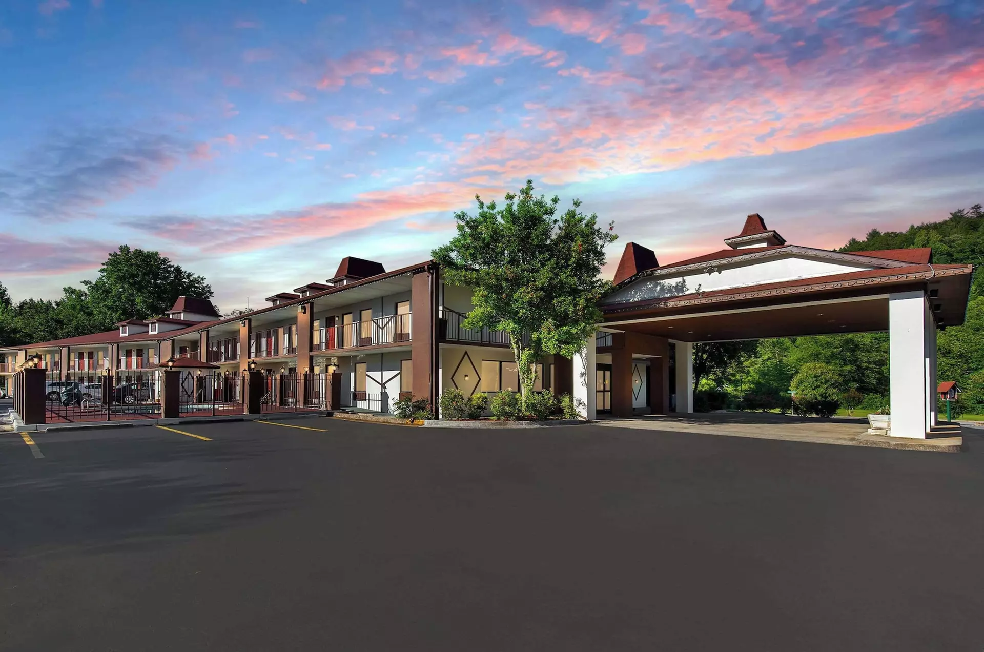 Days Inn by Wyndham Helen - Primary Image