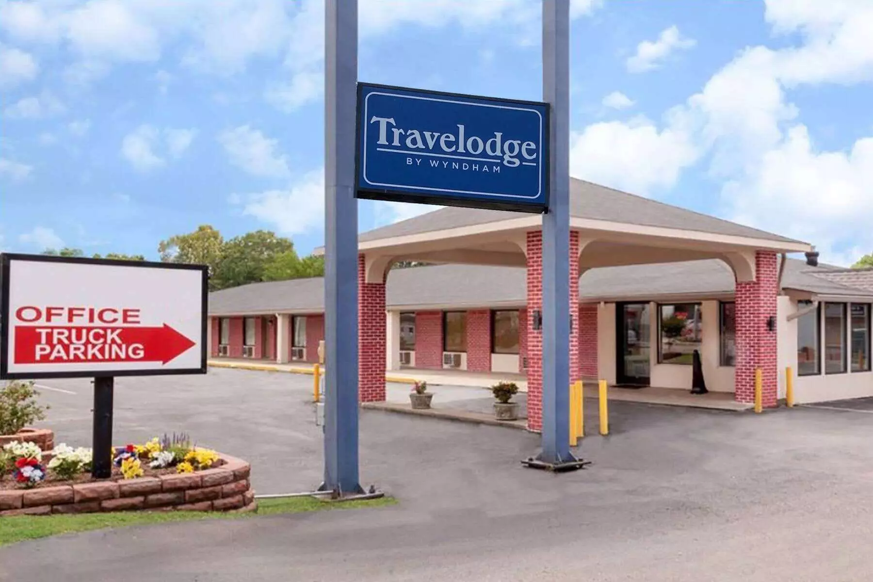 Travelodge by Wyndham Jackson I-40 Exit 82 - Primary Image