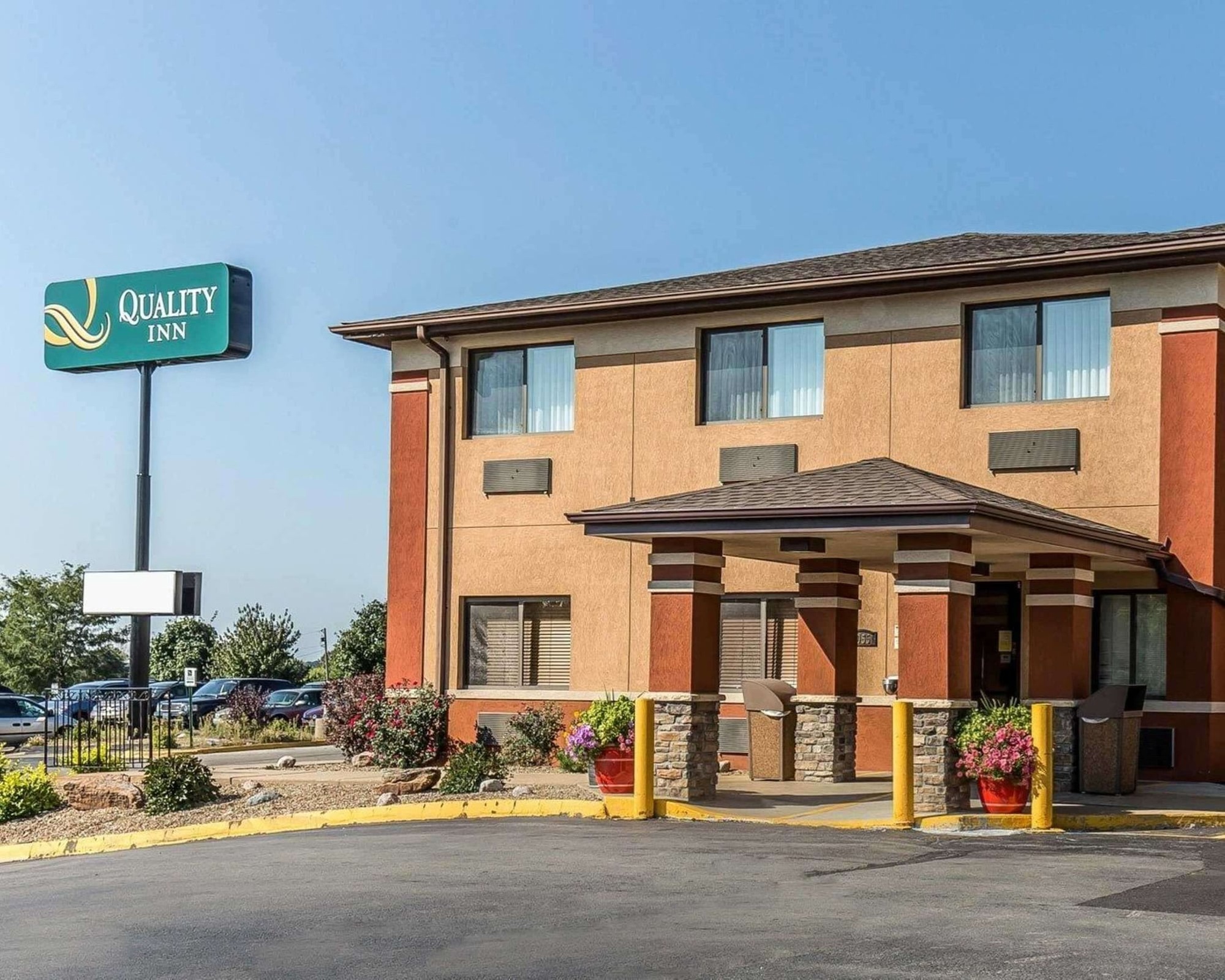 Quality Inn at Collins Road - Cedar Rapids