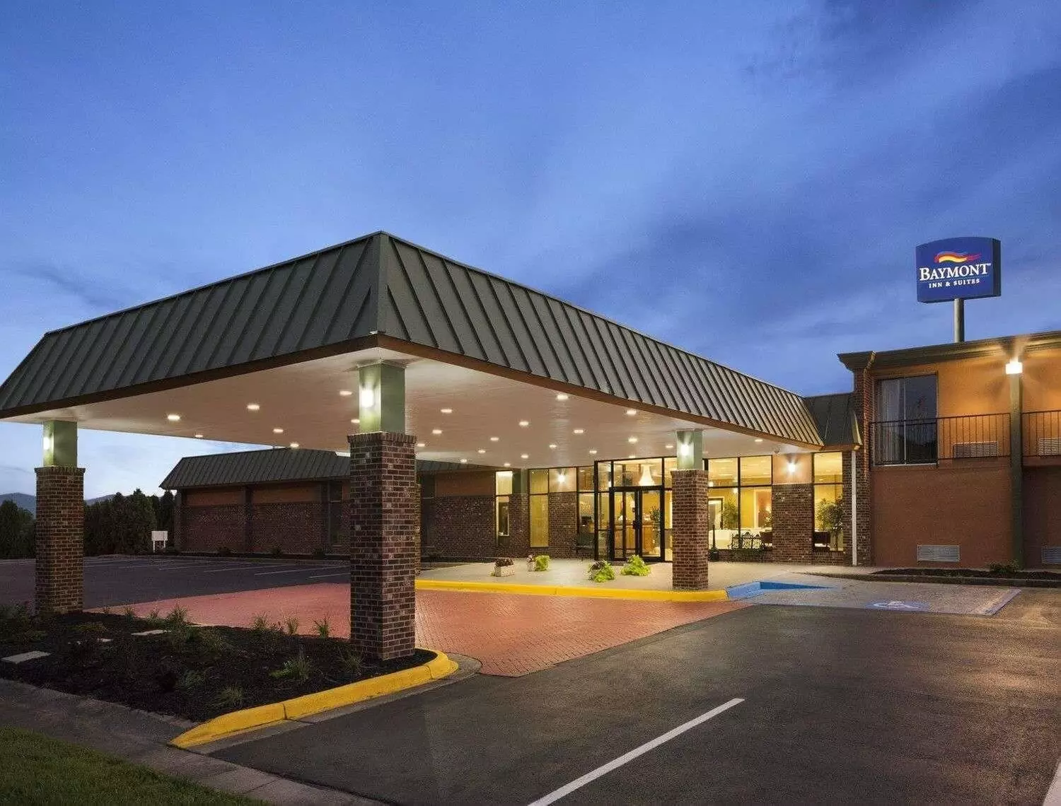 Baymont by Wyndham Salem Roanoke Area - Primary Image