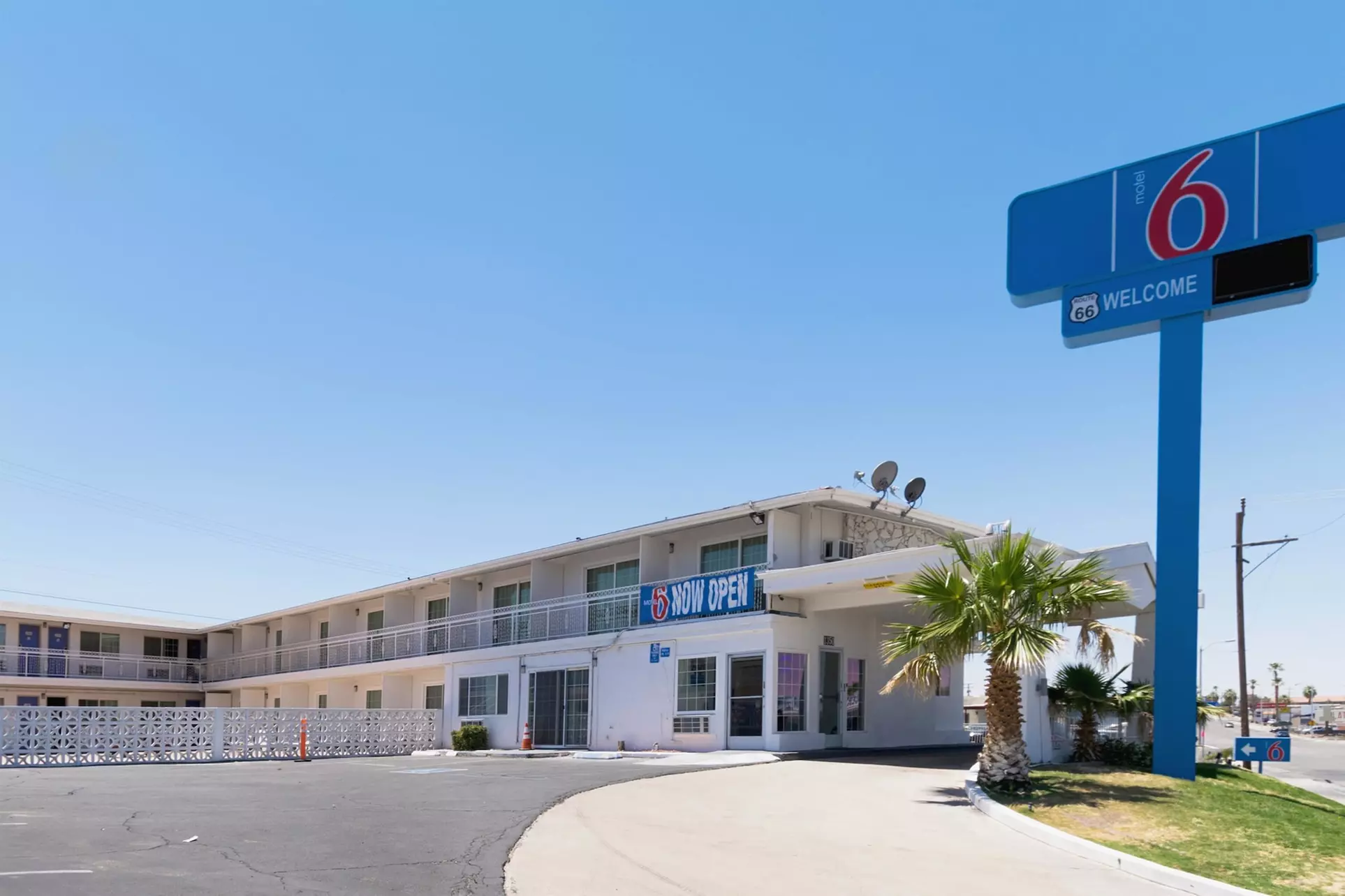 Motel 6 Barstow, CA - Route 66 - Primary Image