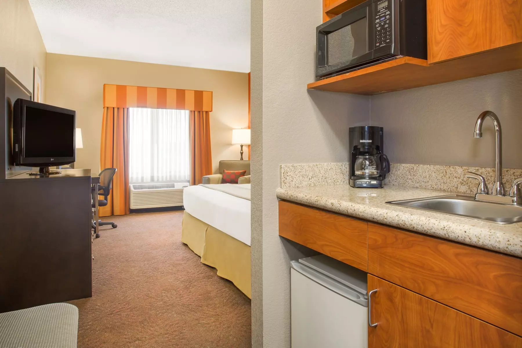 Muncie Place Hotel & Suites - Primary Image