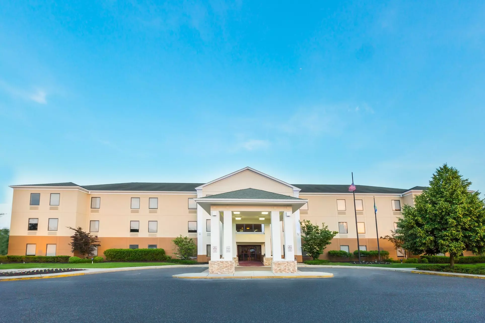 Holiday Inn Express Hotel & Suites Mt. Holly by IHG - Primary Image