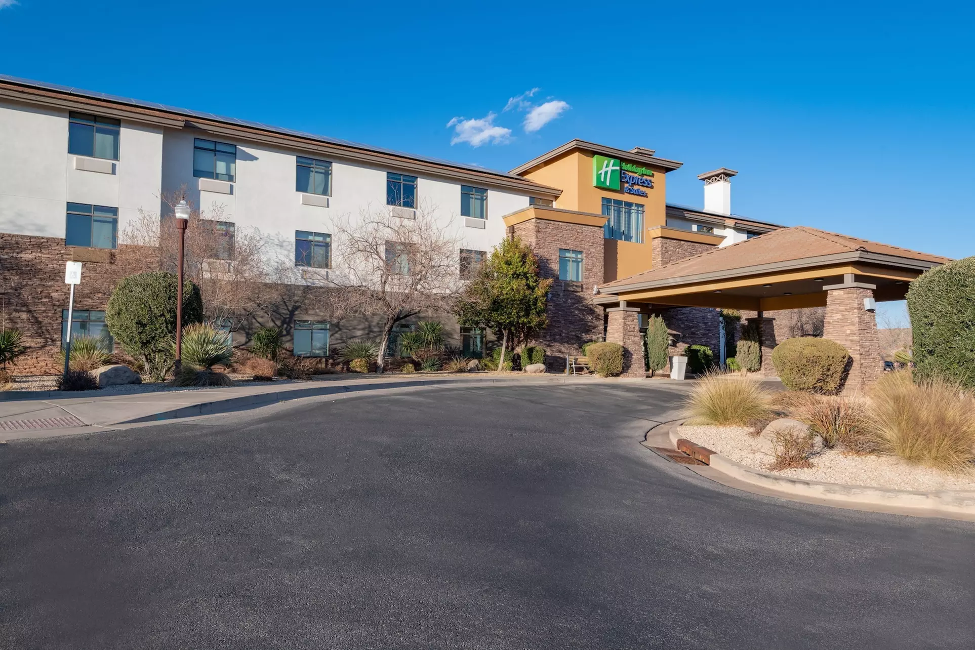 Holiday Inn Express & Suites St. George North - Zion by IHG