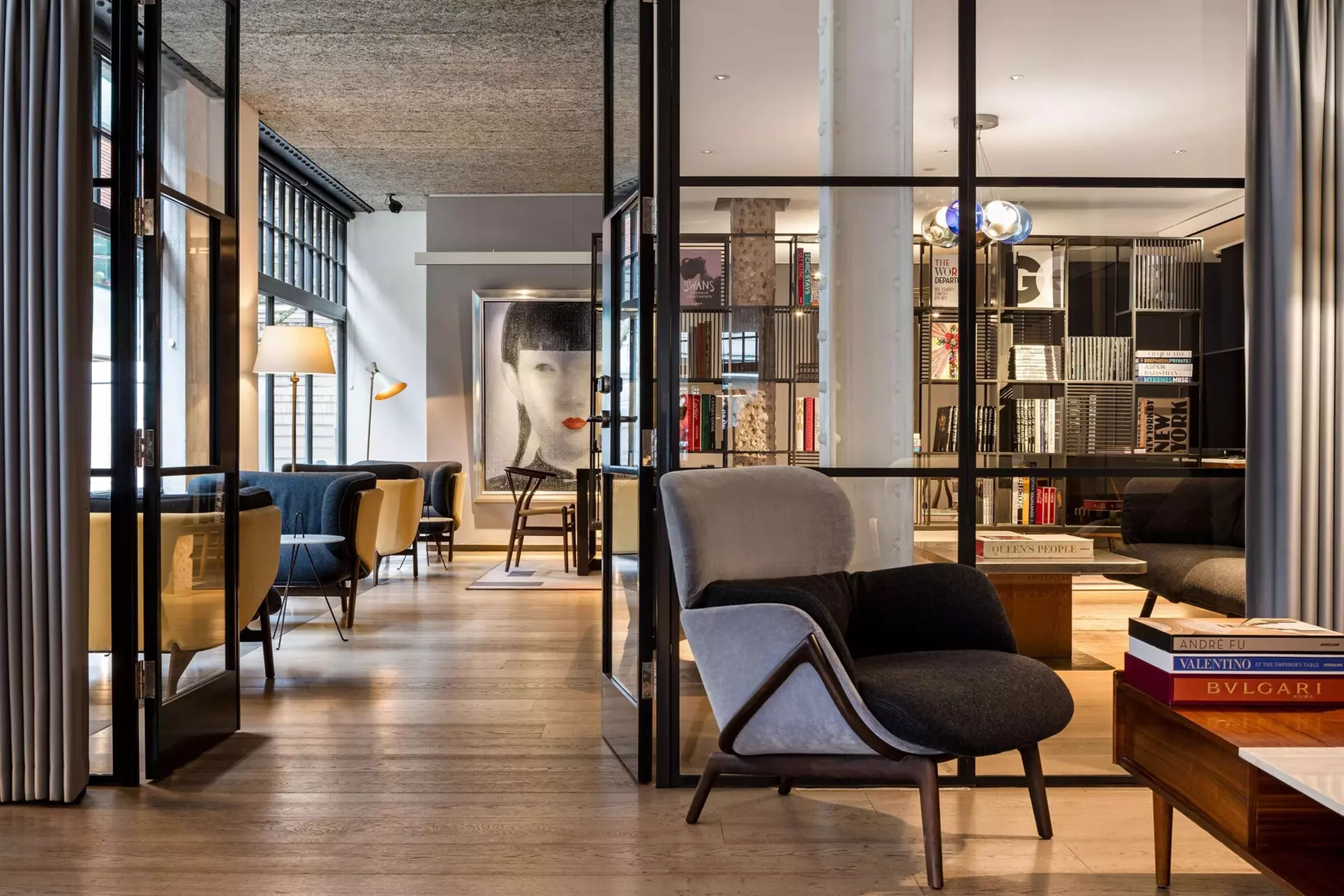 Radisson Blu Hotel, London Mercer Street - Primary Image