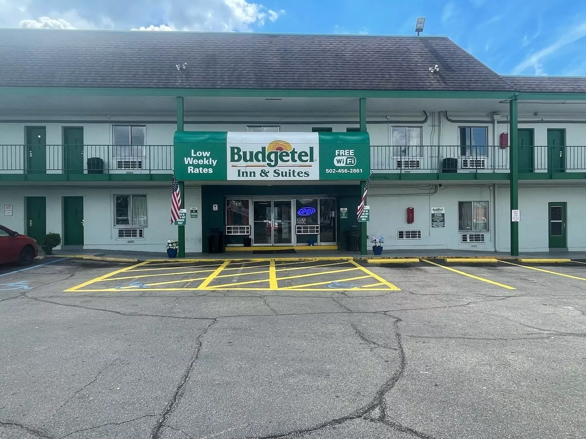 Budgetel Inn & Suites - Primary Image