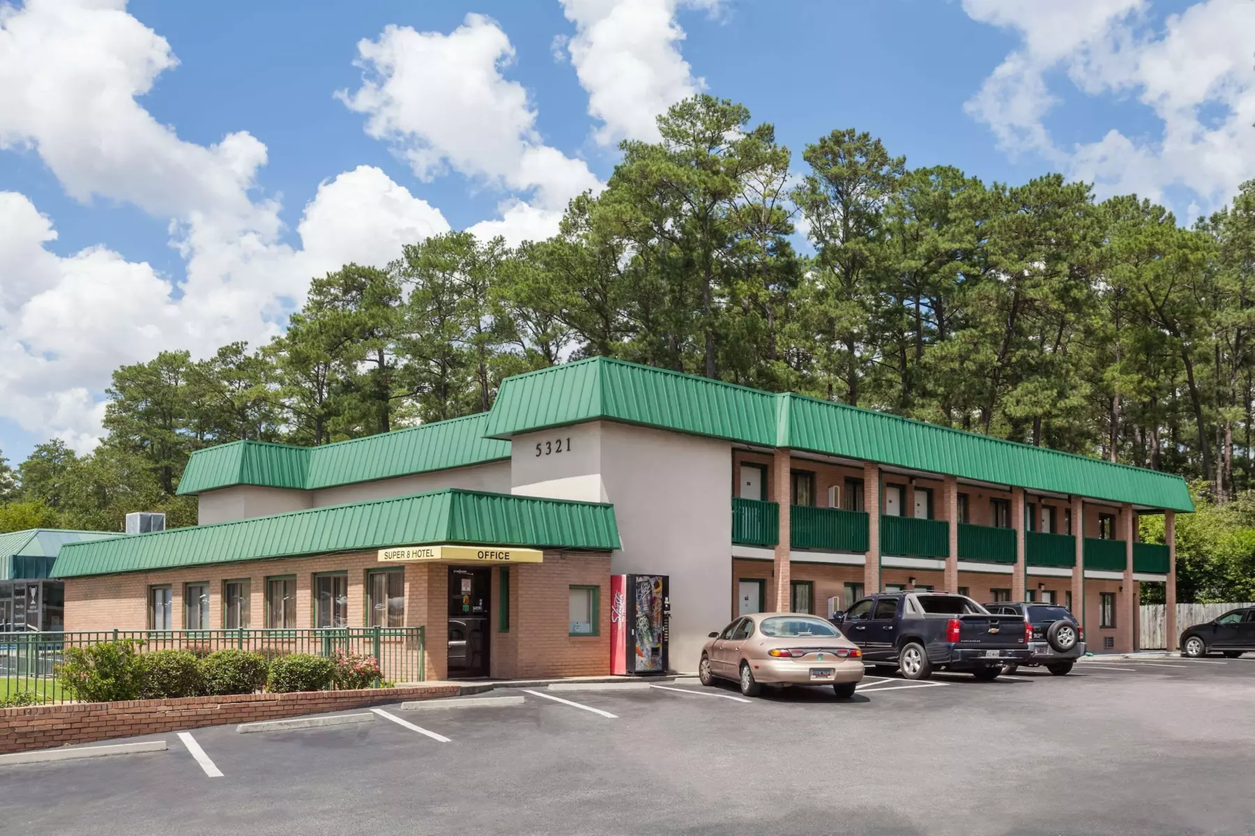 Super 8 by Wyndham Columbia SC / Ft. Jackson - Primary Image