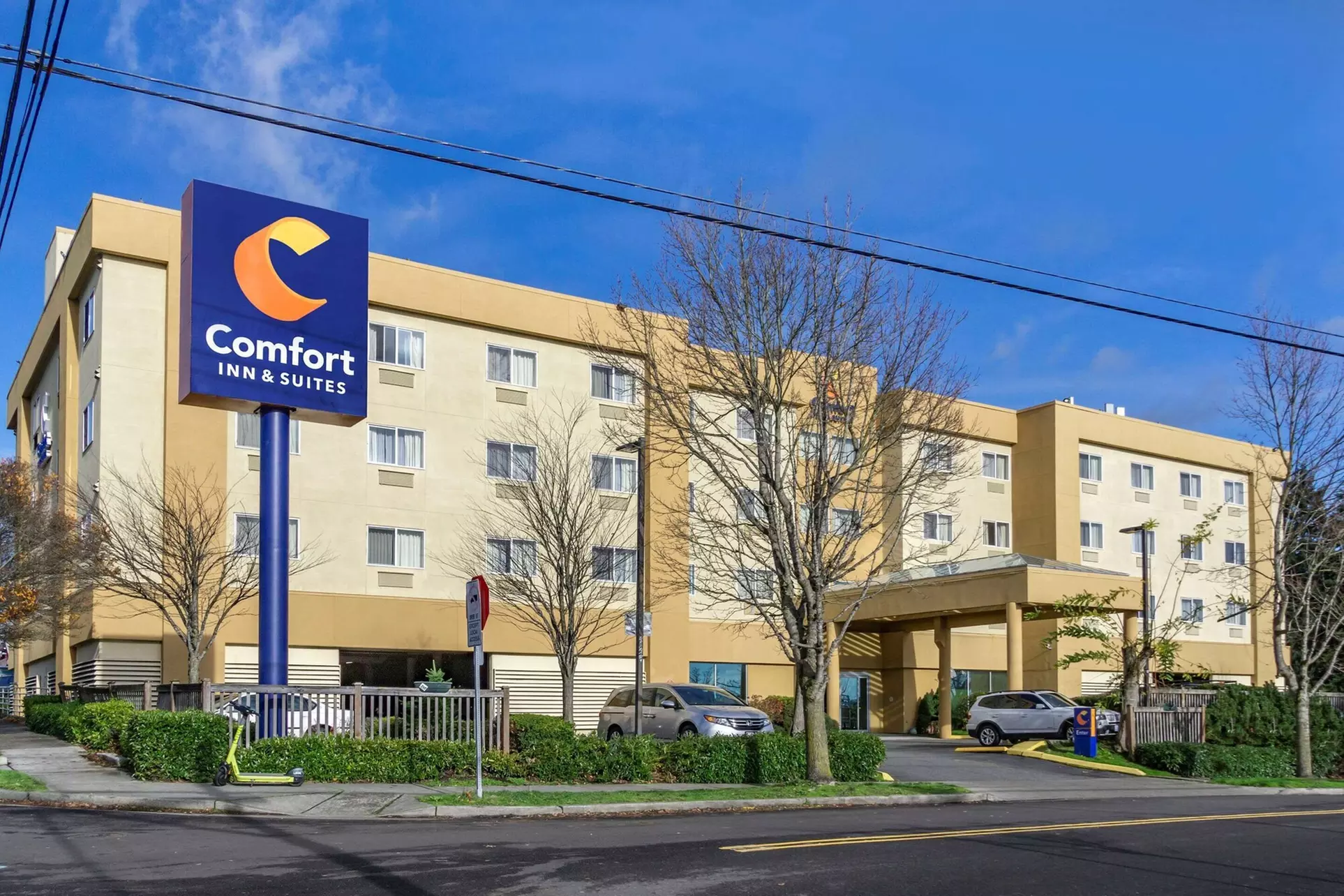 Comfort Inn & Suites Seattle North - Primary Image