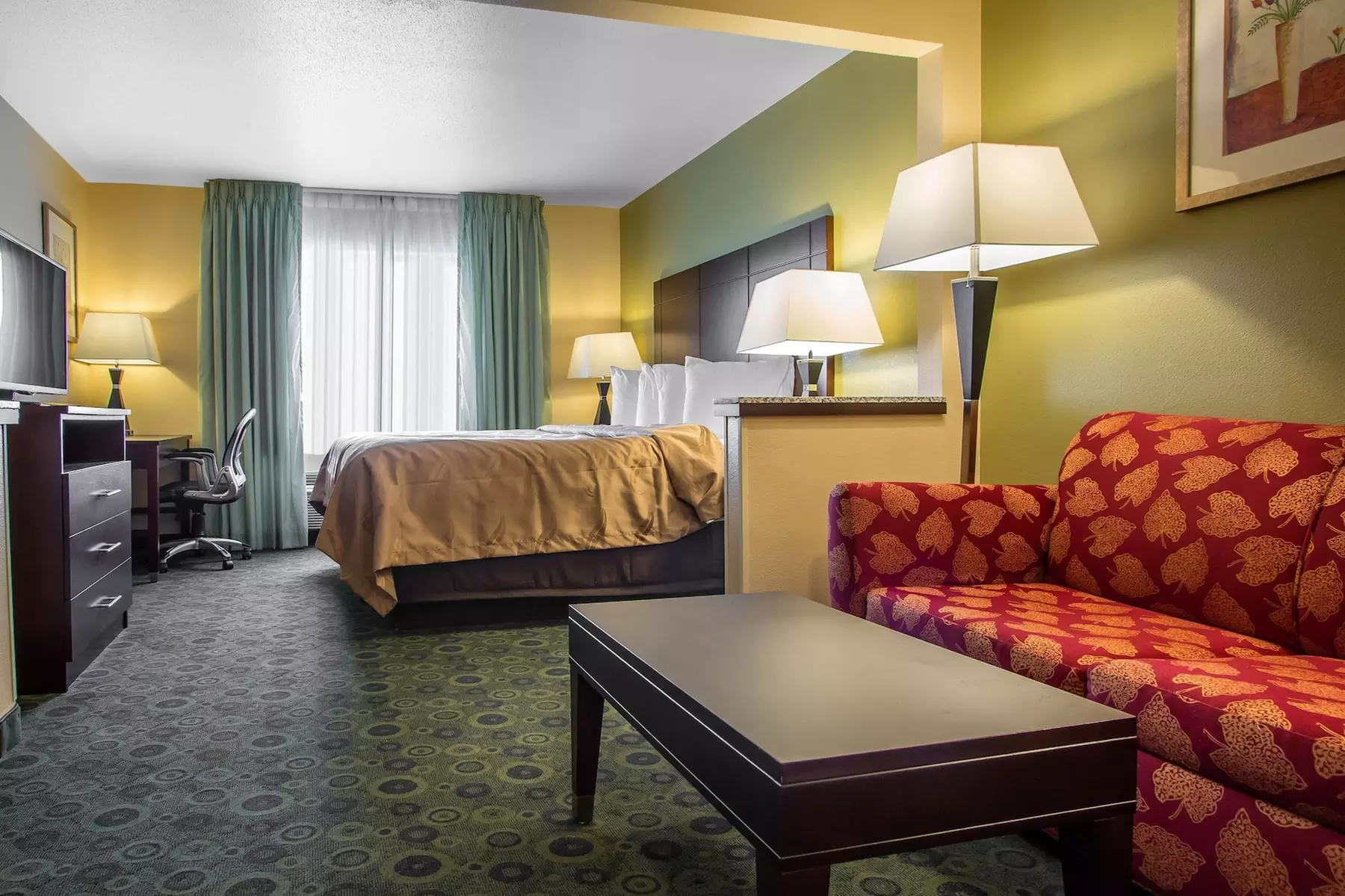 Quality Inn & Suites Bloomington I-55 and I-74 - Primary Image