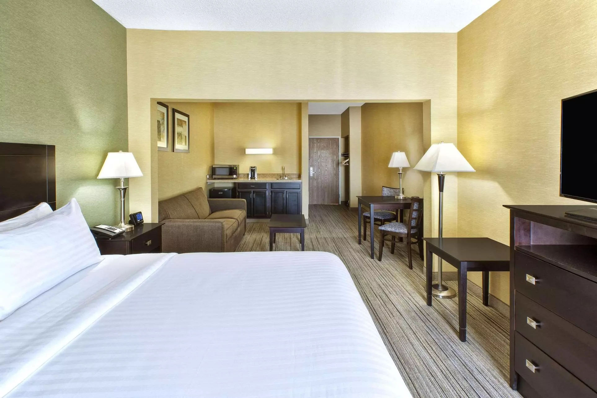 Country Inn & Suites by Radisson, Benton Harbor-St. Joseph, MI - Primary Image