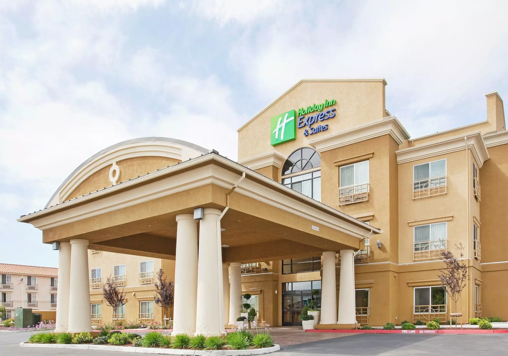 Holiday Inn Express & Suites Salinas, an IHG Hotel - Primary Image