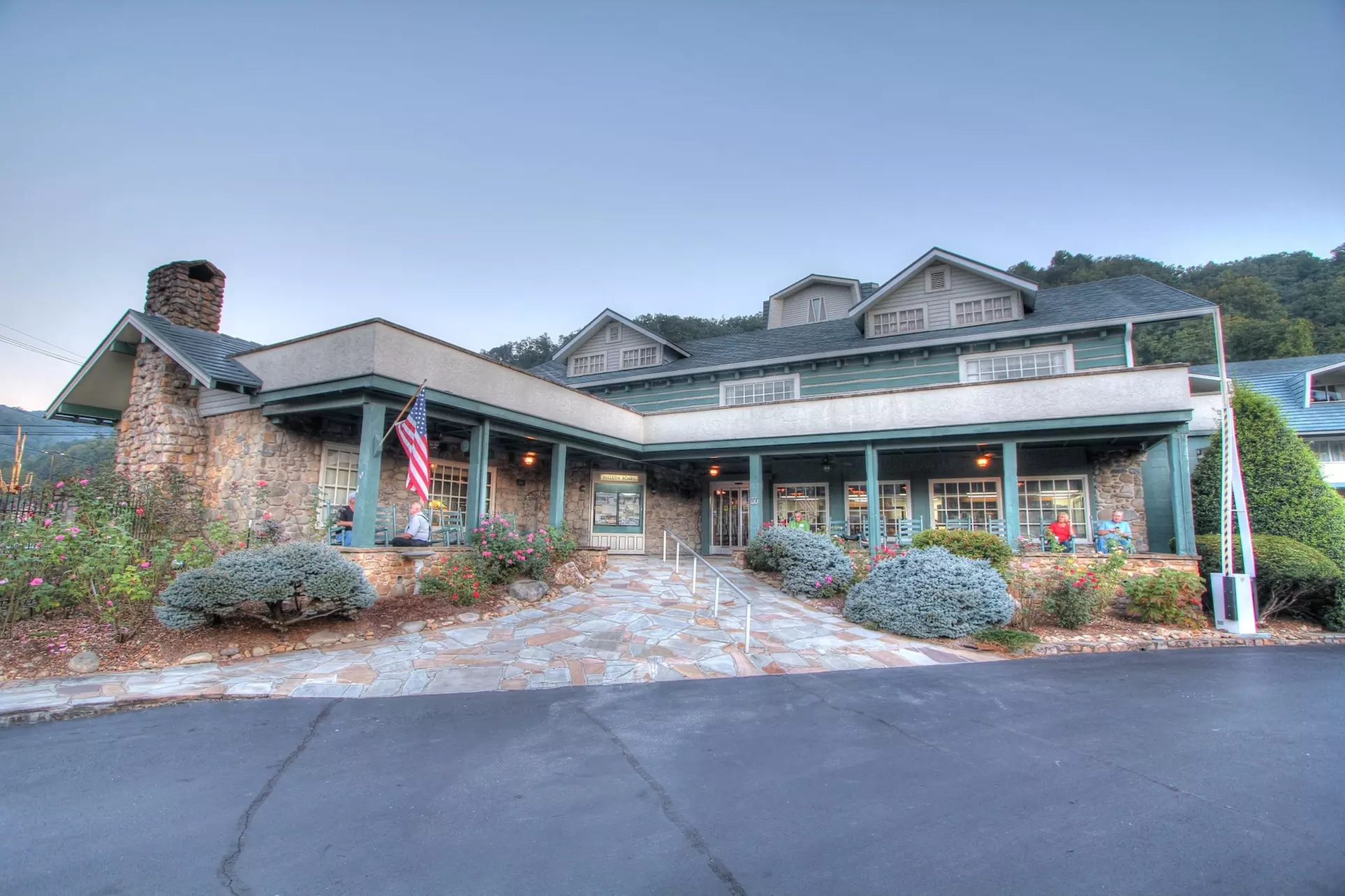 The Historic Gatlinburg Inn - Primary Image