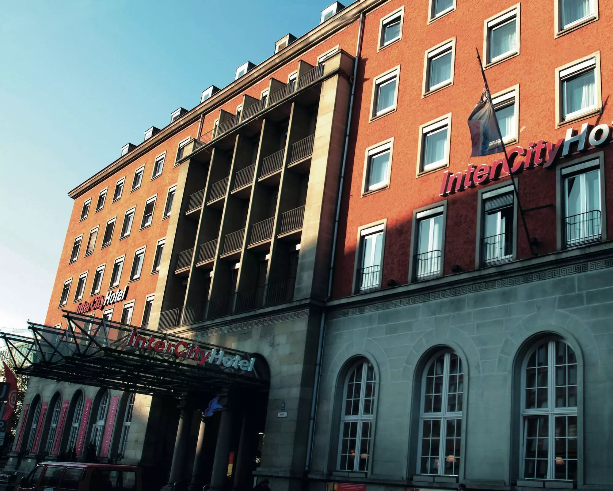 Hotel München - Primary Image
