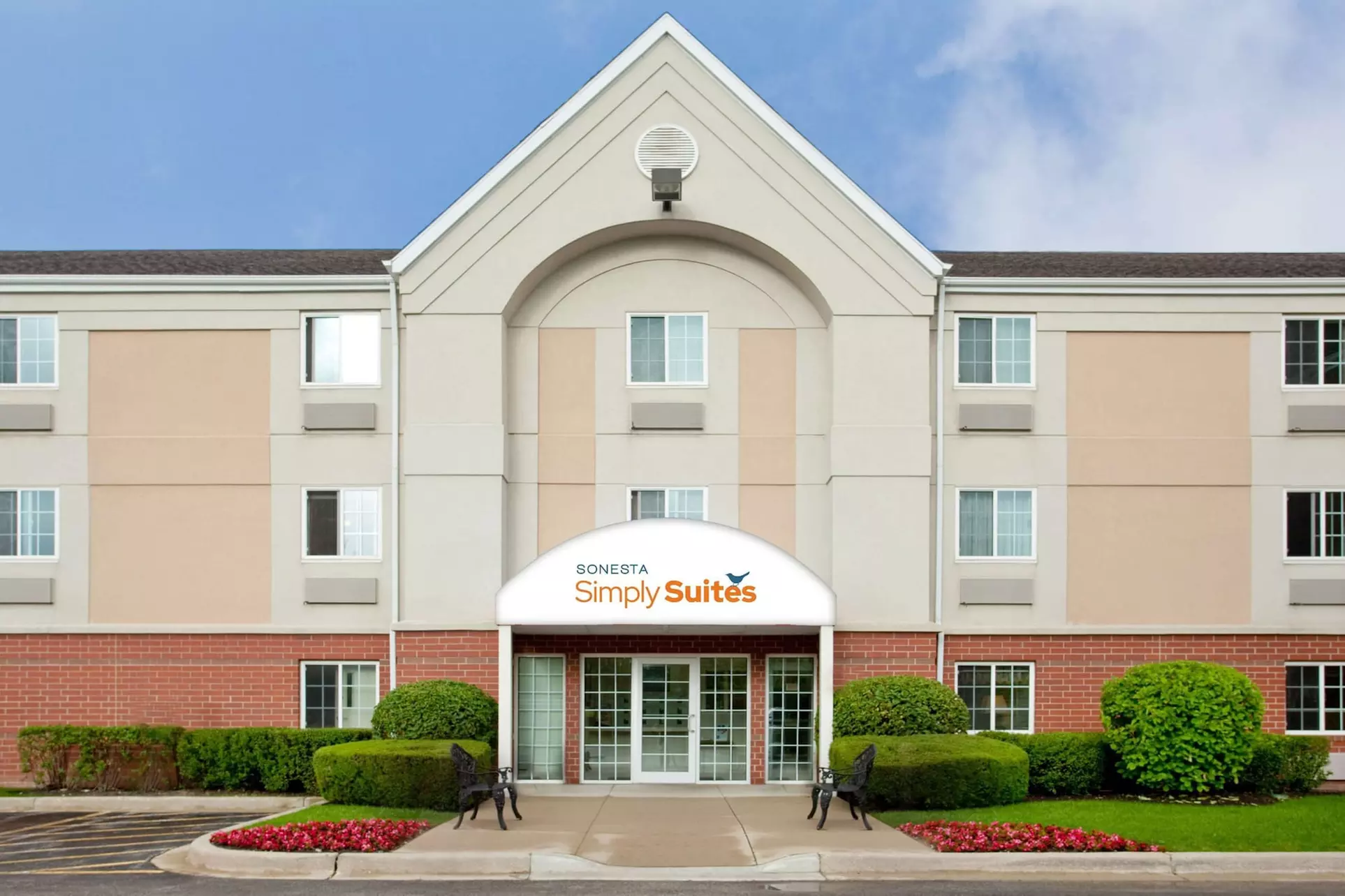 Sonesta Simply Suites Chicago Libertyville - Primary Image
