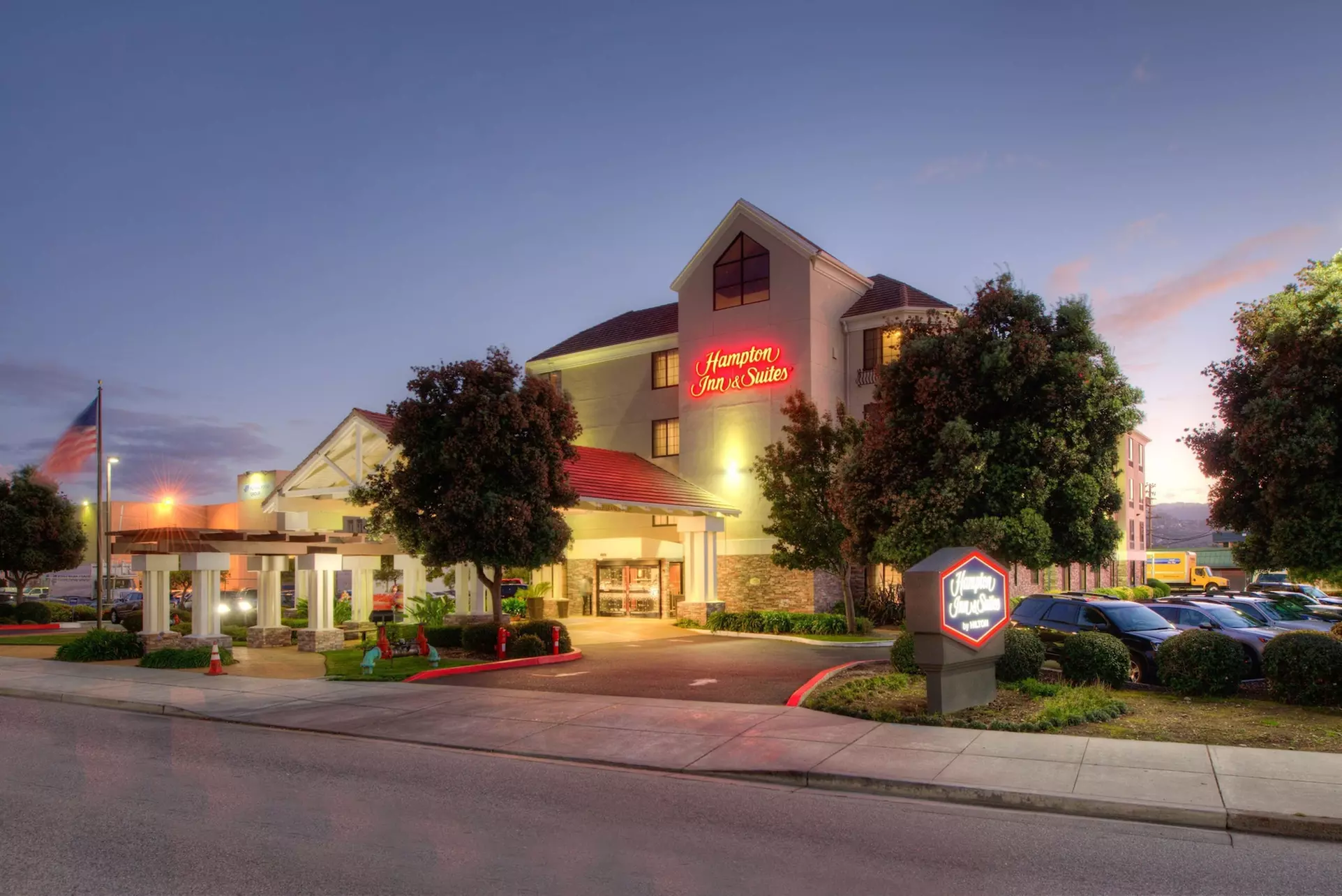 Hampton Inn & Suites San Francisco-Burlingame-Airport South - Primary Image