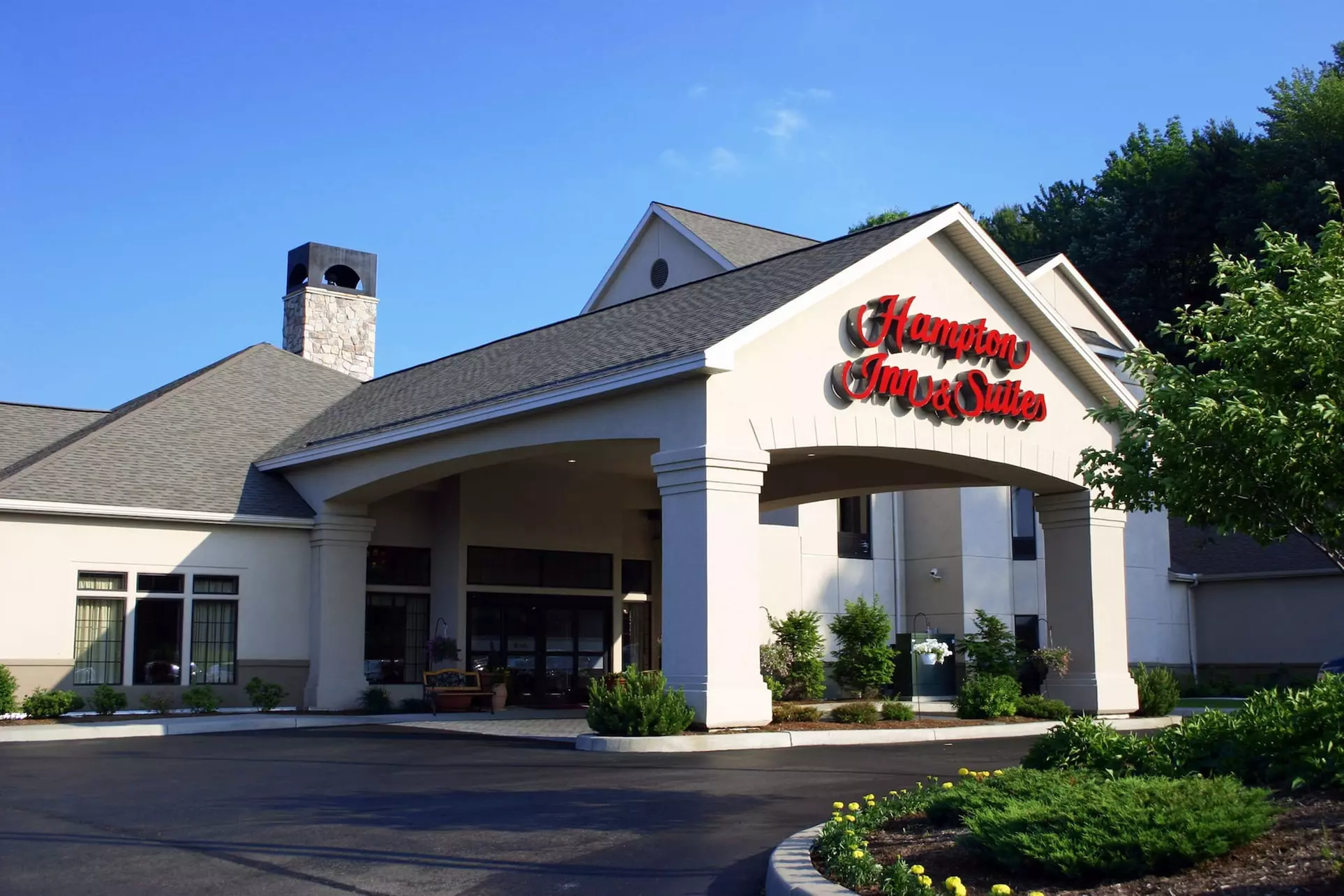 Hampton Inn & Suites Binghamton/Vestal - Primary Image