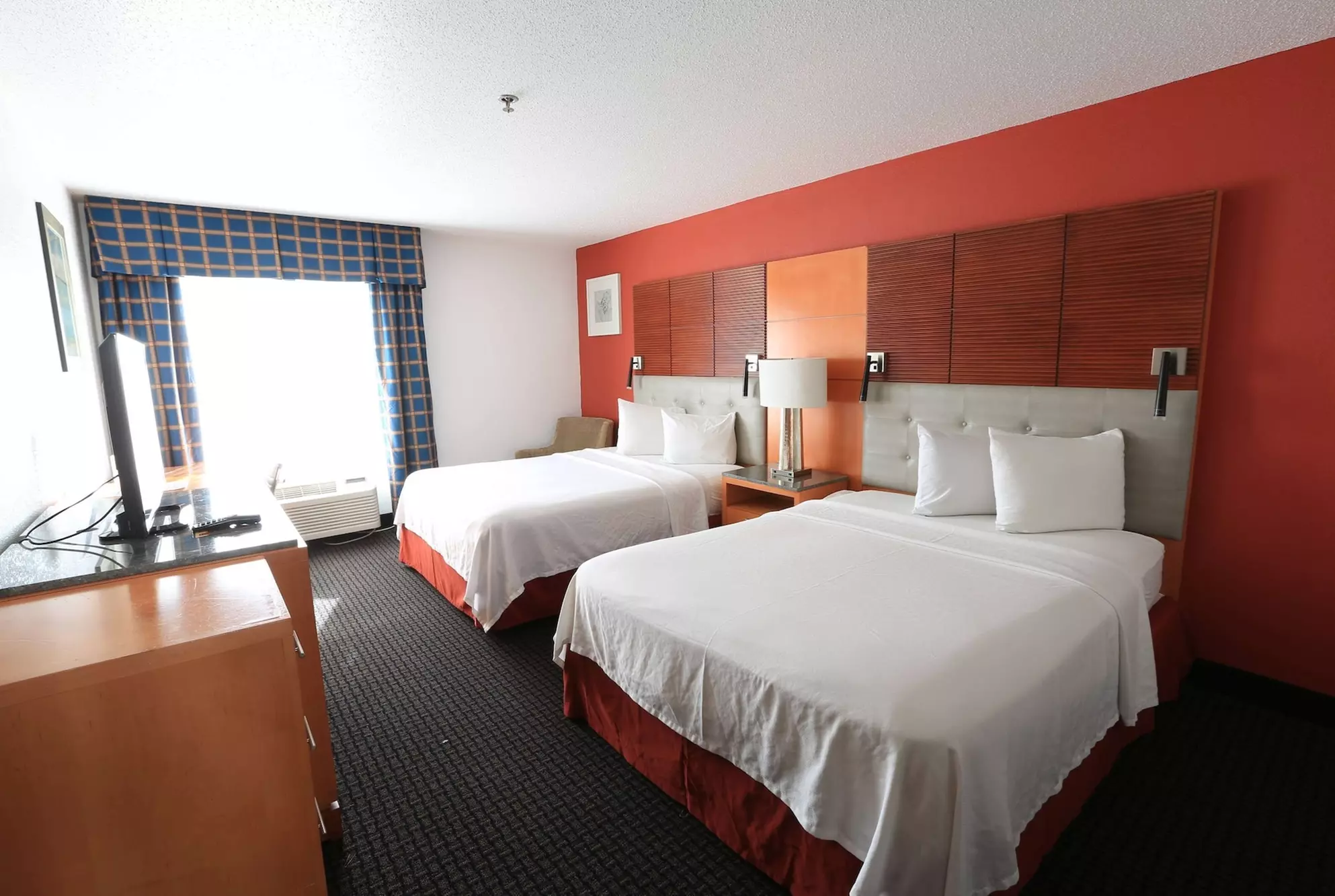Days Inn by Wyndham Calumet Park - Primary Image
