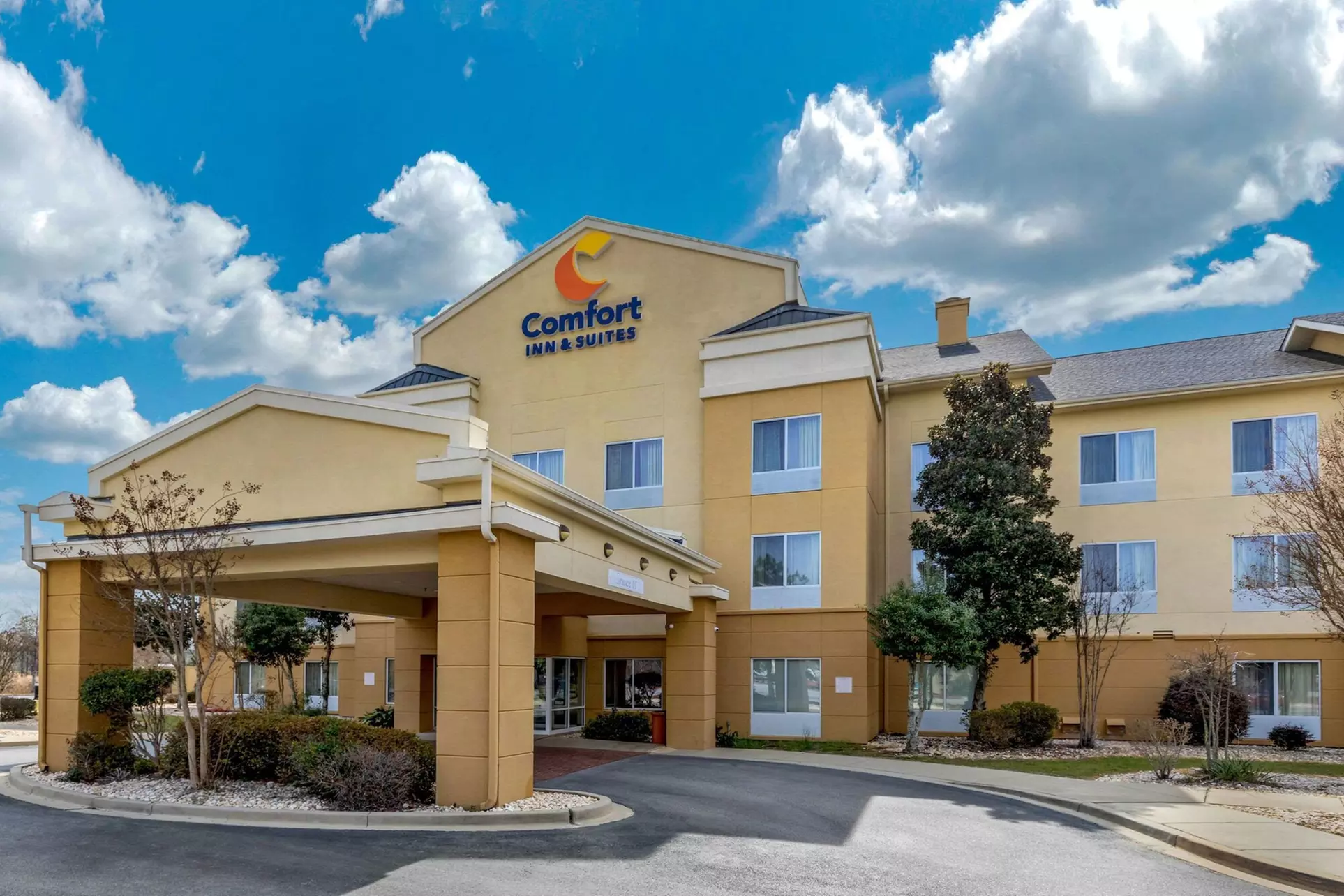 Comfort Inn & Suites - Primary Image
