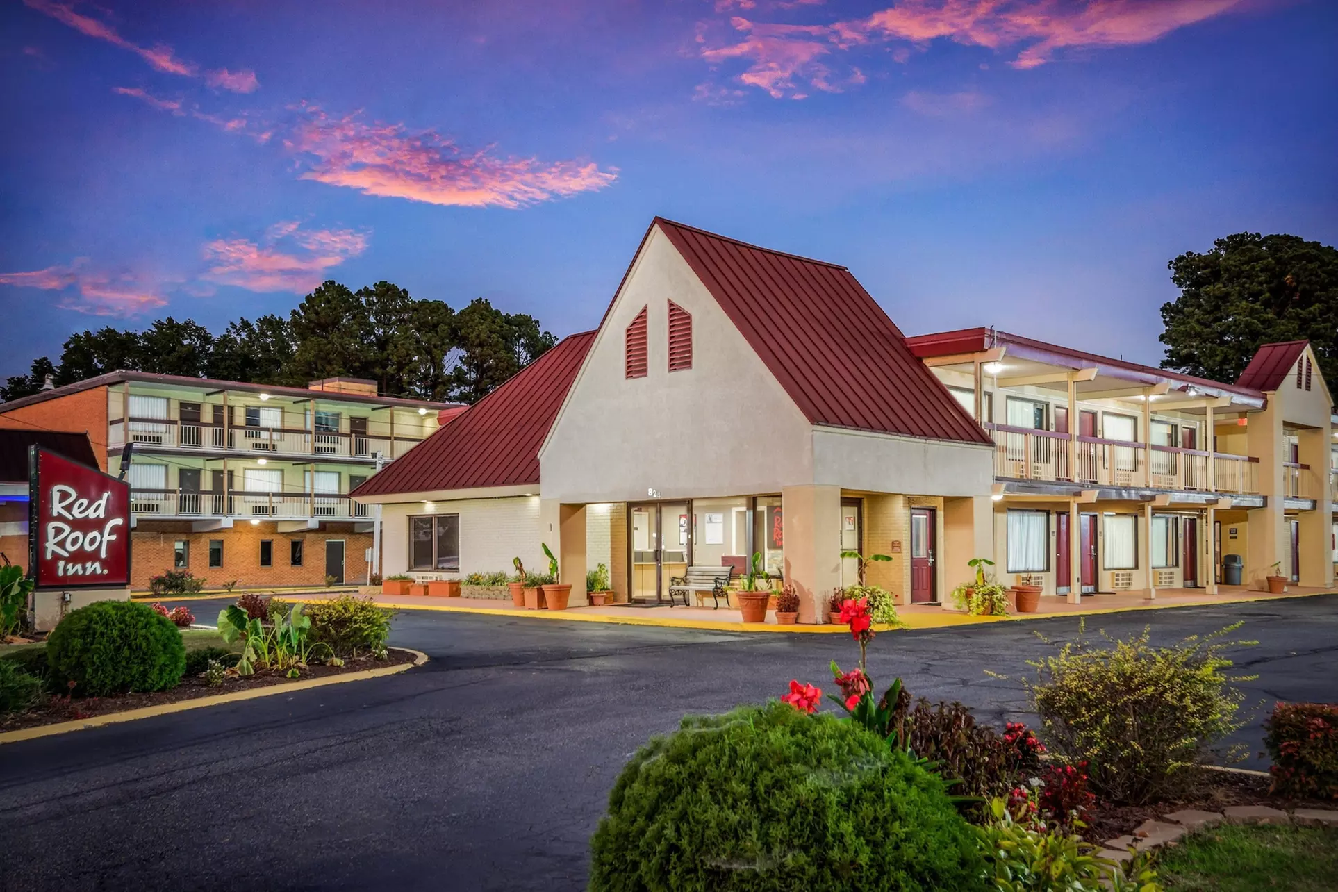 Red Roof Inn Williamsburg - Primary Image