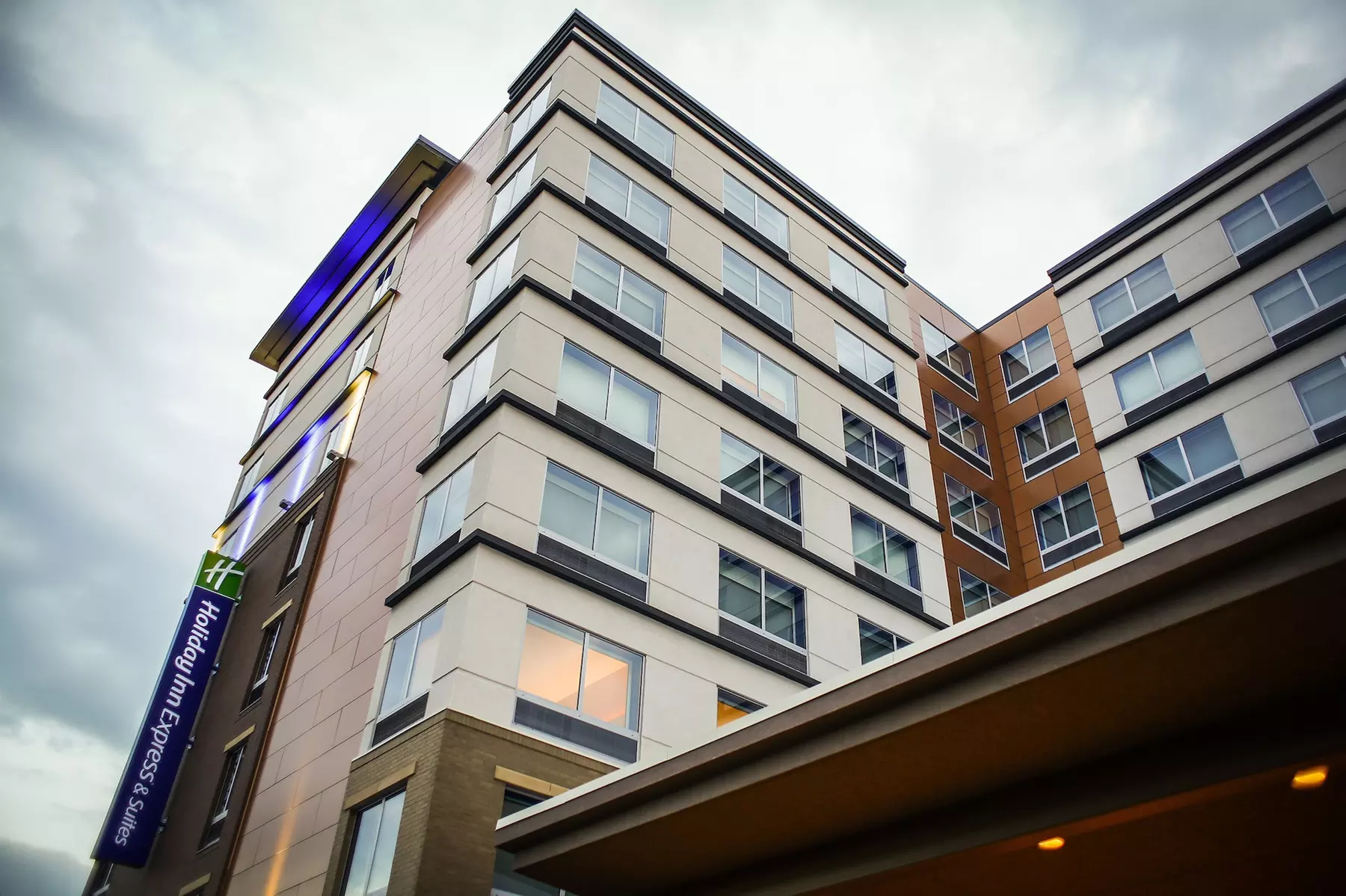 Holiday Inn Express & Suites Louisville Downtown by IHG - Primary Image