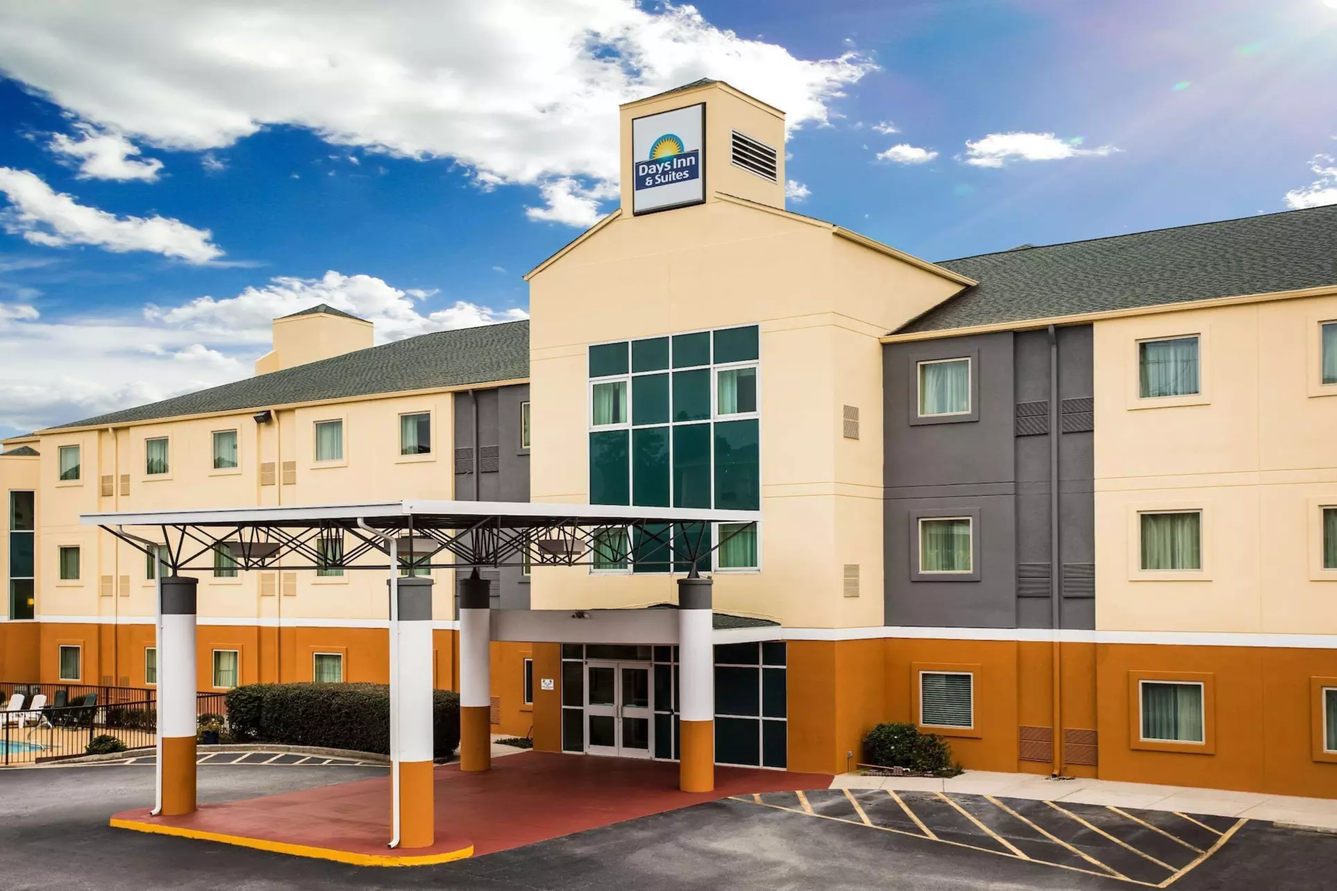 Days Inn & Suites by Wyndham Augusta Near Fort Eisenhower - Primary Image