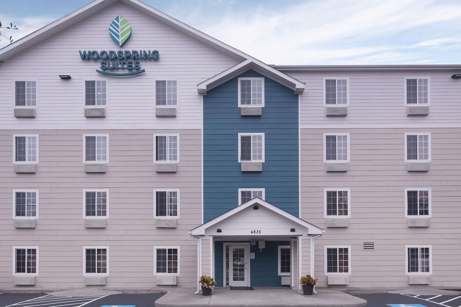 WoodSpring Suites Charleston Airport