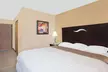 Super 8 by Wyndham Sheboygan WI - Second Medium
