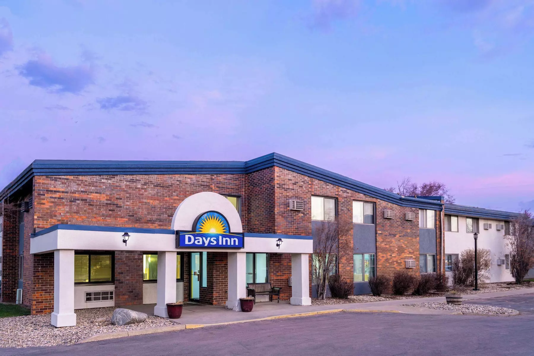 Days Inn by Wyndham Sioux Falls Airport - Primary Image