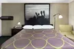 Super 8 by Wyndham Victoria/North/Mall Area - Second Medium