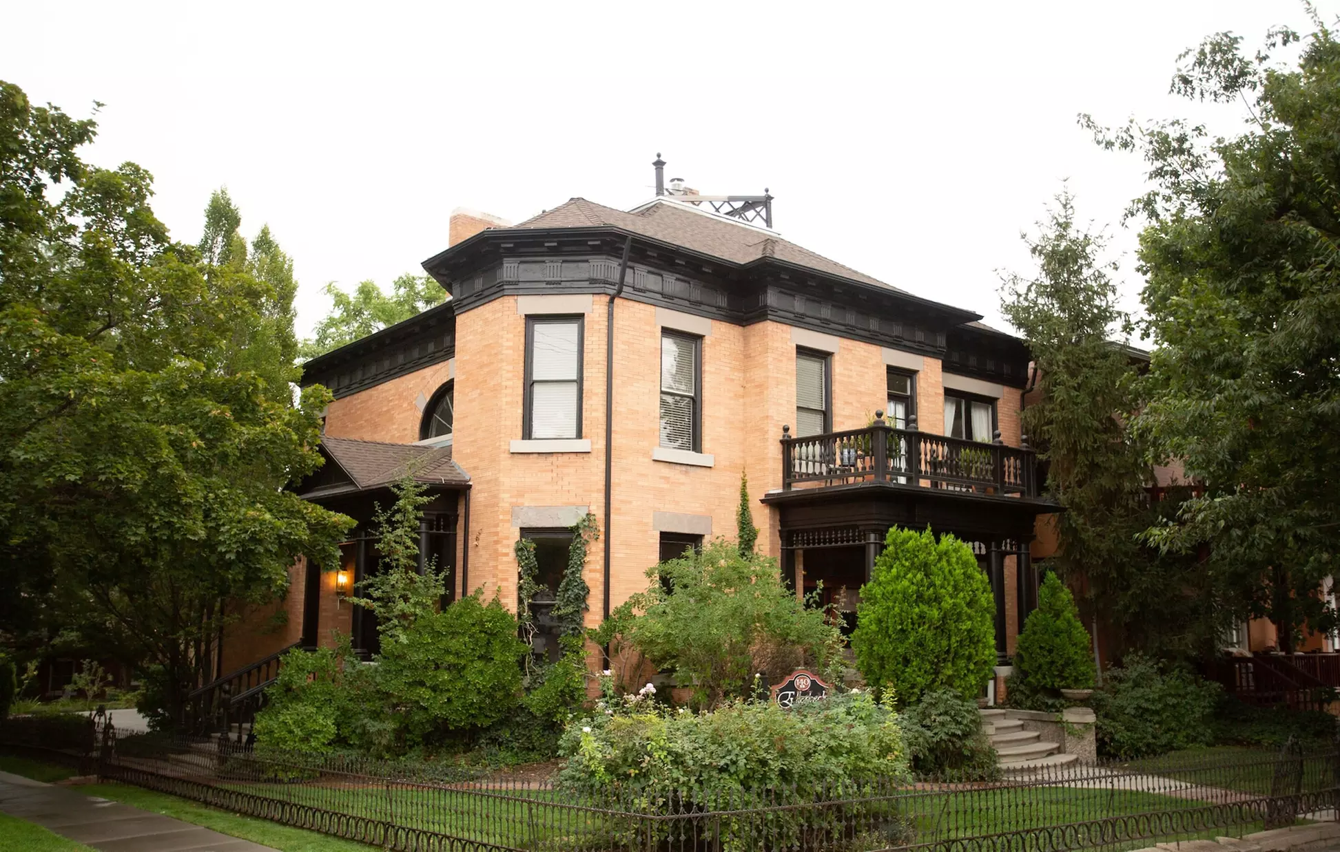 Ellerbeck Mansion Bed & Breakfast - Primary Image