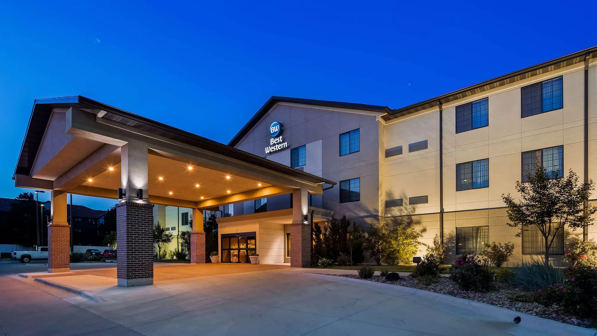 Best Western North Edge Inn - Primary Image