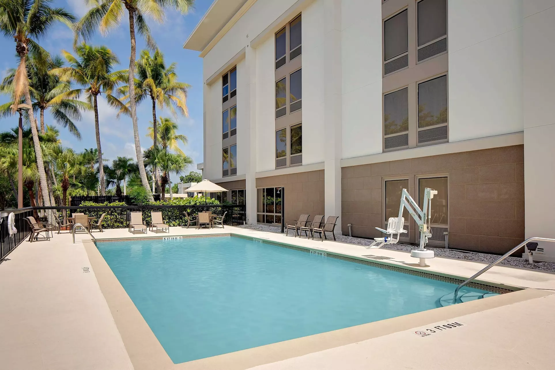 Hampton Inn Naples Central - Primary Image