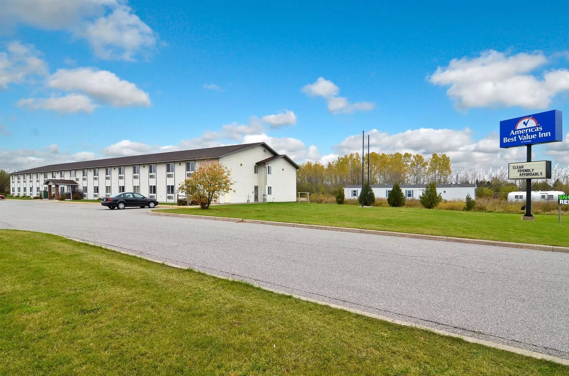 Americas Best Value Inn Sault Ste. Marie - Primary Image
