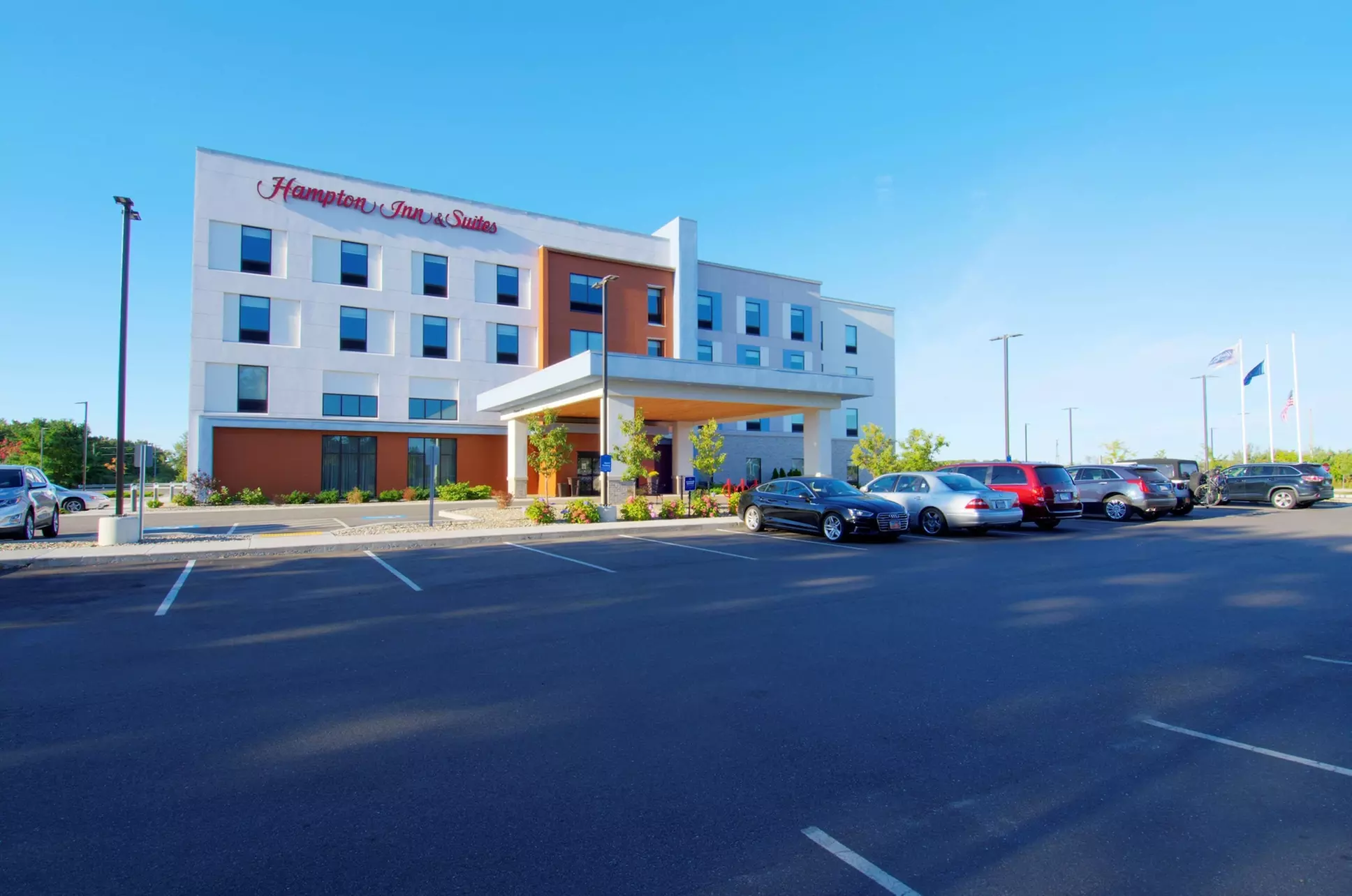 Hampton Inn & Suites Portland West - Primary Image