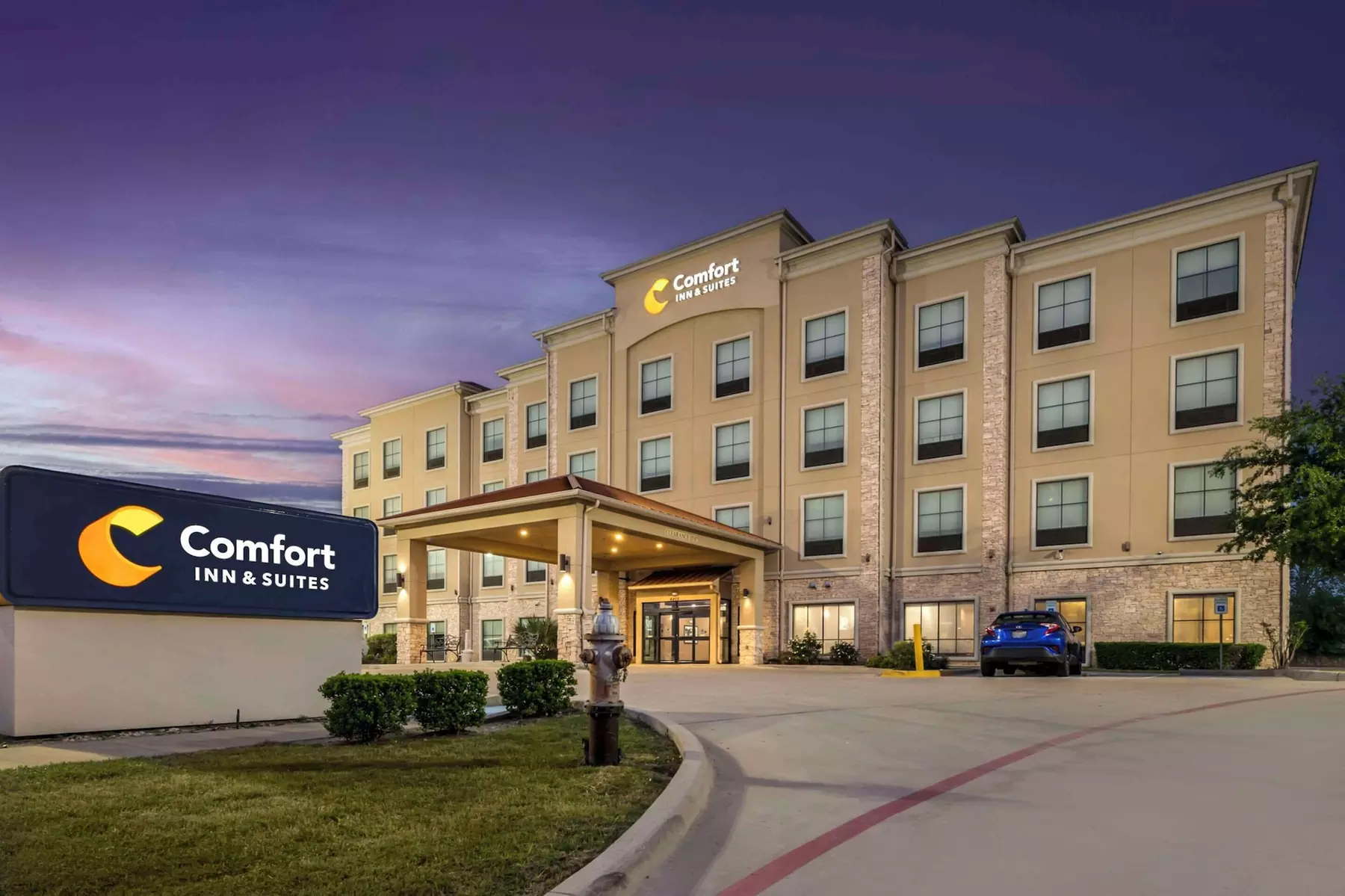Comfort Inn & Suites Fort Worth - Fossil Creek | Groupon