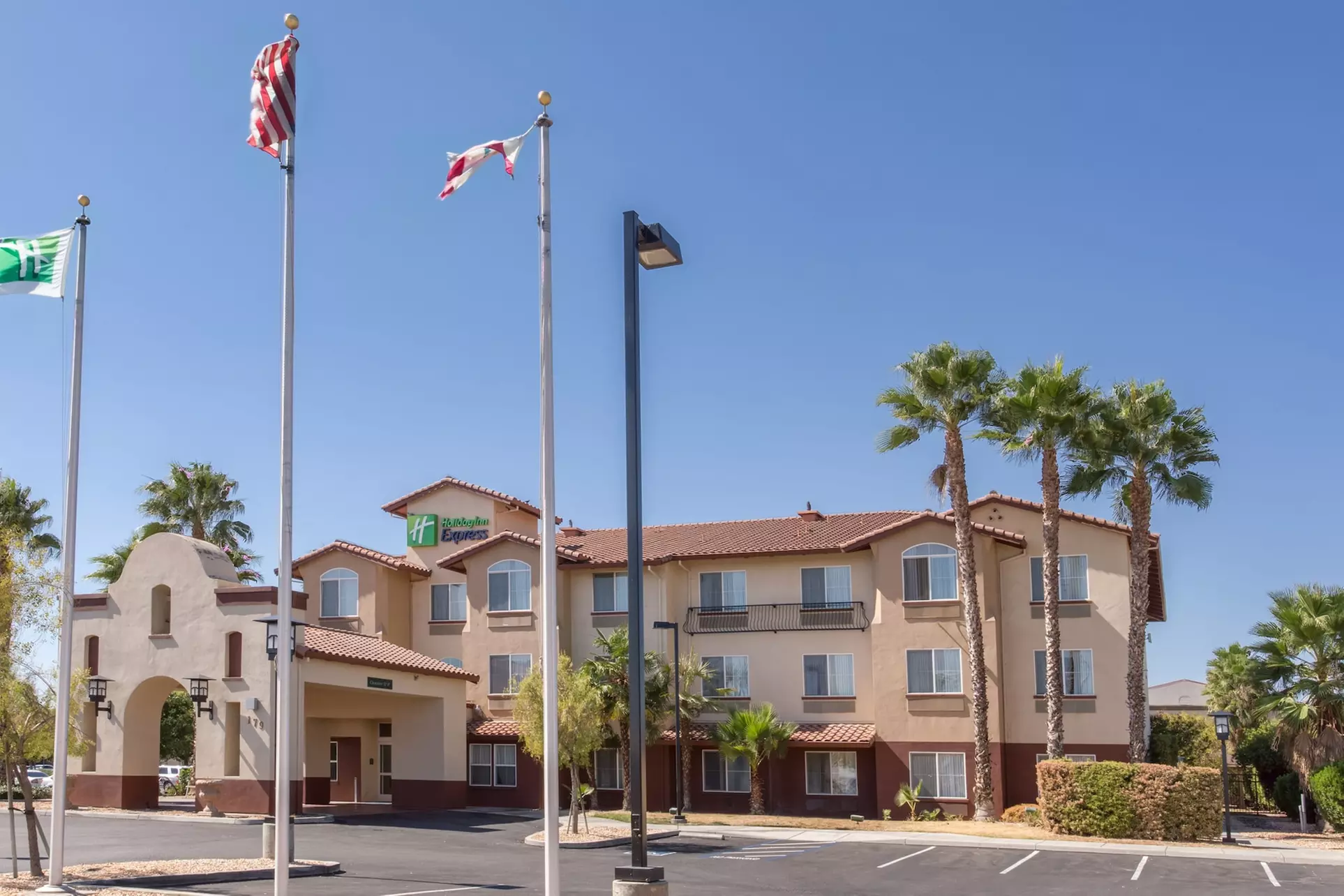 Holiday Inn Express Hotel & Suites Manteca by IHG - Primary Image