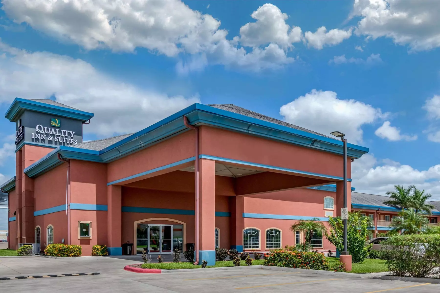 Quality Inn & Suites at The Outlets Mercedes/Weslaco - Primary Image