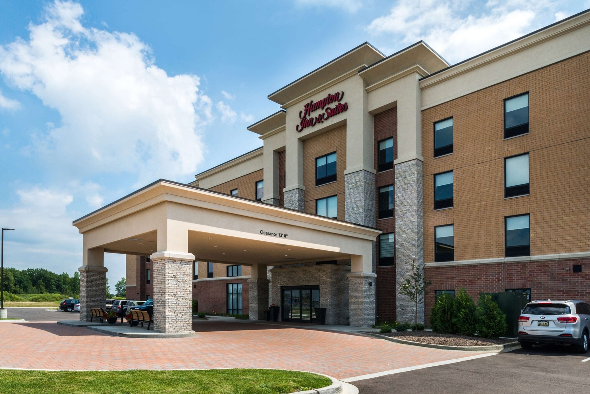 Hampton Inn & Suites Wixom