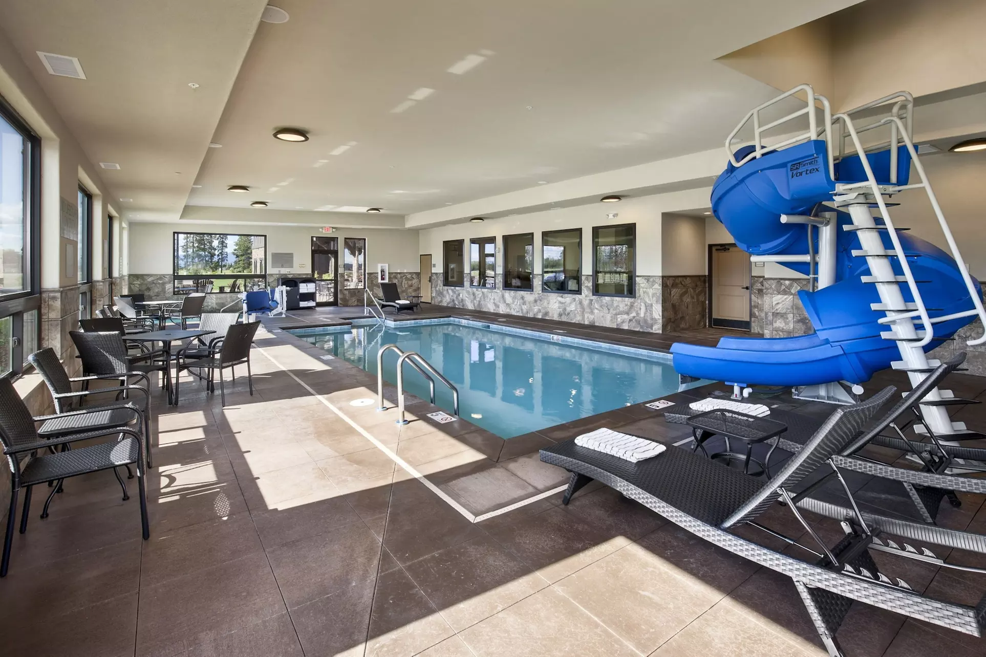 Glacier International Lodge - Primary Image