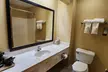 Super 8 by Wyndham Pine Bluff - Second Medium