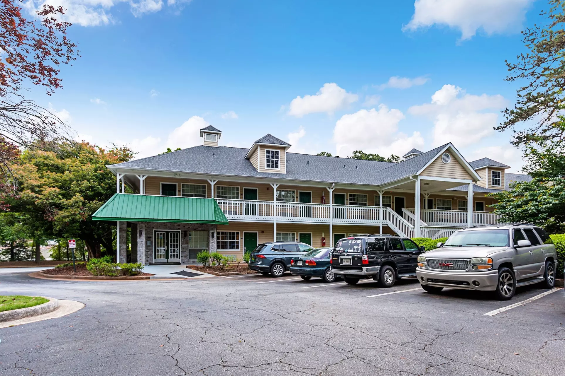 HomeTowne Studios by Red Roof Atlanta - Lawrenceville - Primary Image