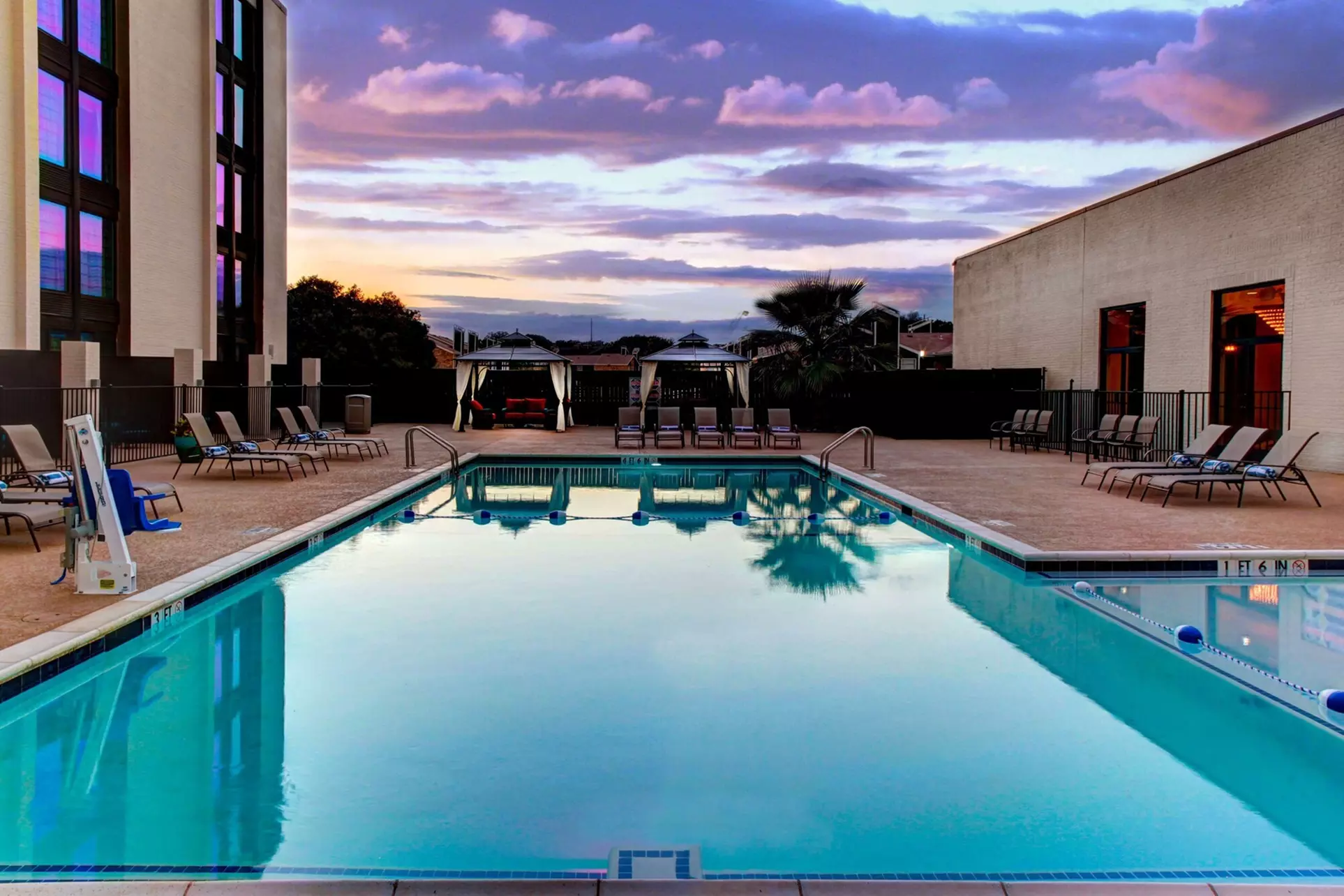 DoubleTree by Hilton Hotel Arlington DFW South - Primary Image