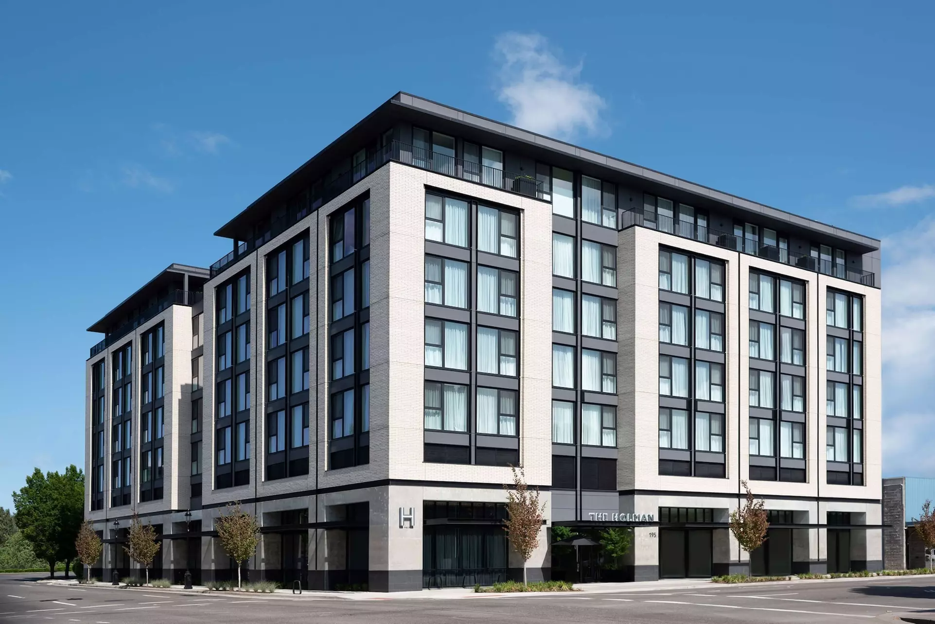 Holman Riverfront Park Hotel Salem, Tapestry by Hilton - Primary Image