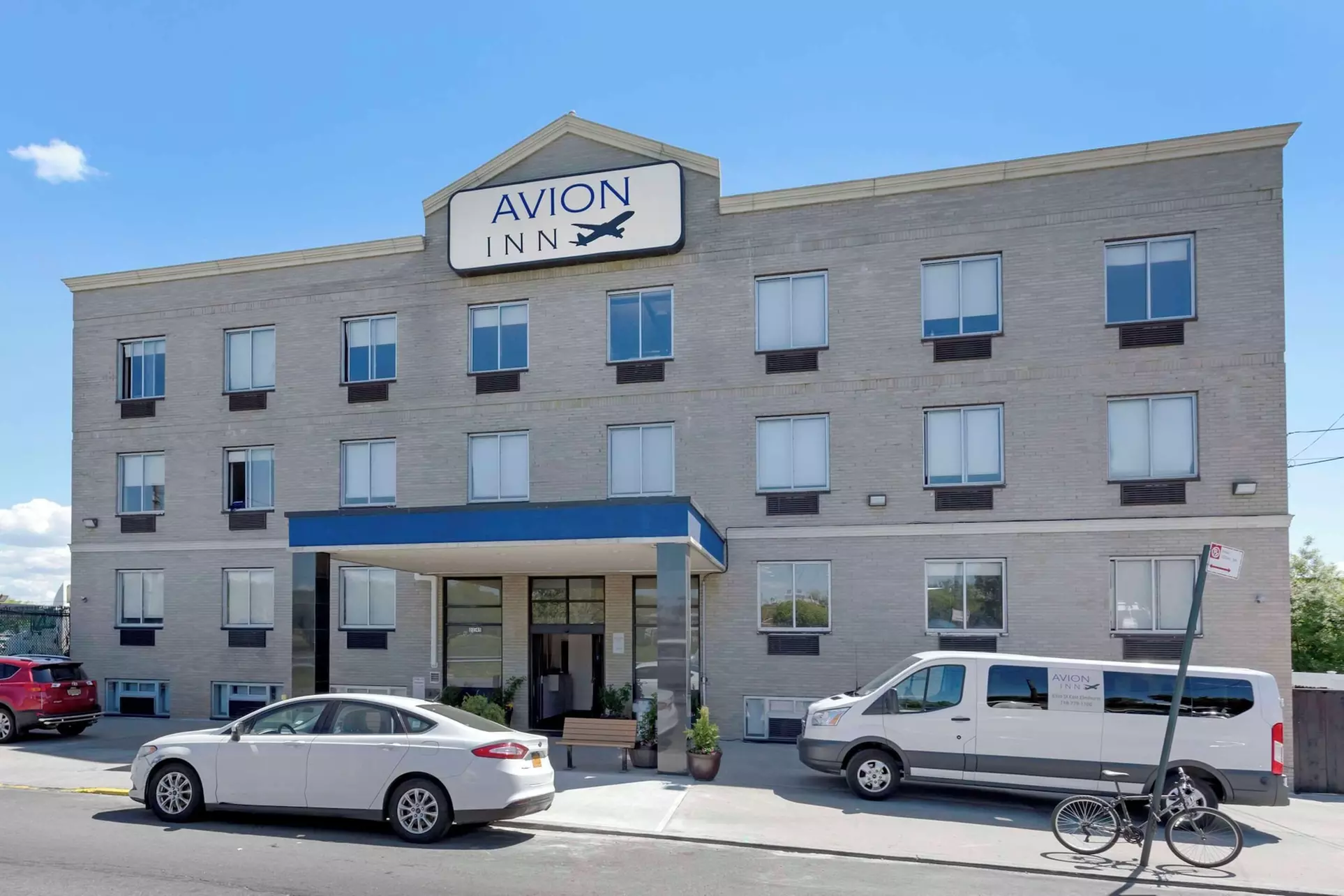 Avion Inn Near LGA Airport, Ascend Hotel Collection - Primary Image