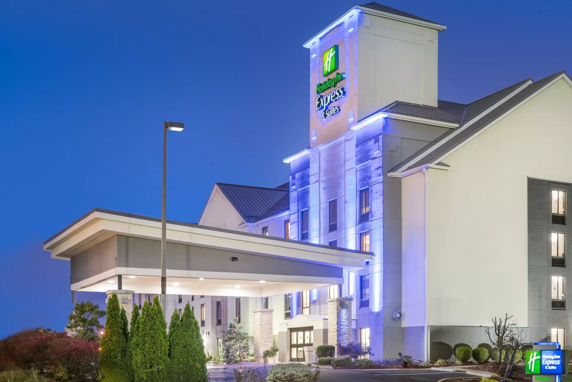 Holiday Inn Express Hotel & Suites Louisville East by IHG - Primary Image