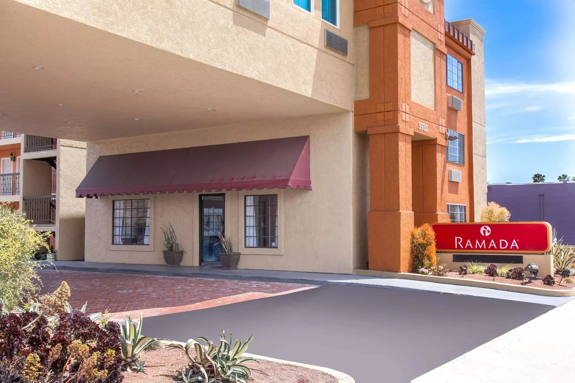 Ramada by Wyndham Culver City - Primary Image